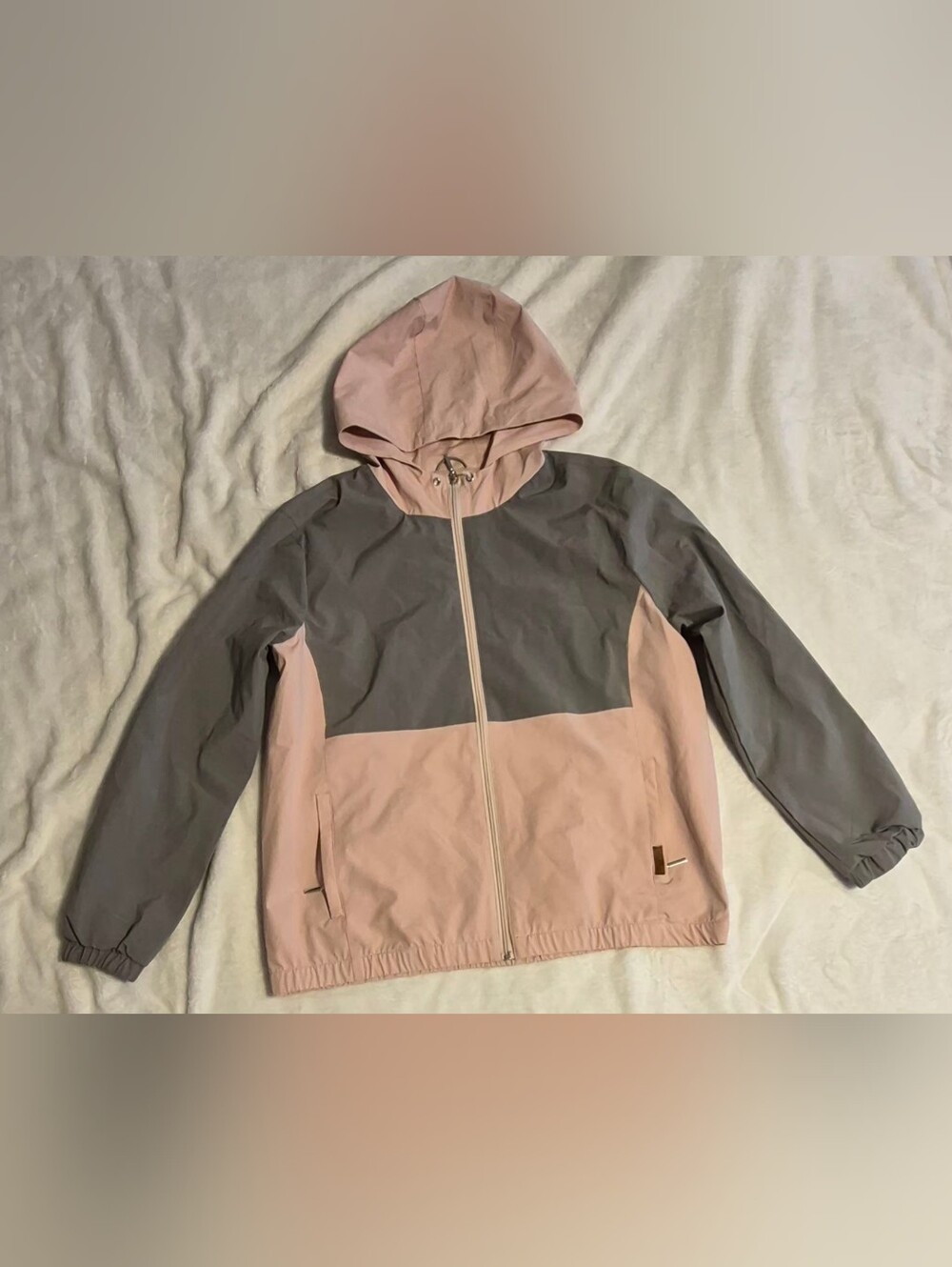 Colorblock Hooded Utility Jacket in Pink & Gray